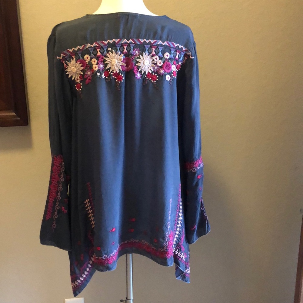 Johnny Was Embroidered Top ❤️❤️❤️ - Picture 3 of 4